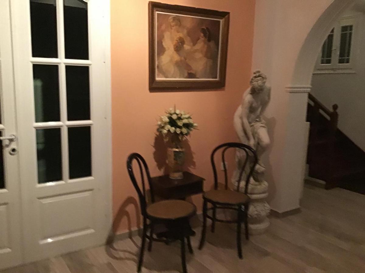 Elena’s Apartamento